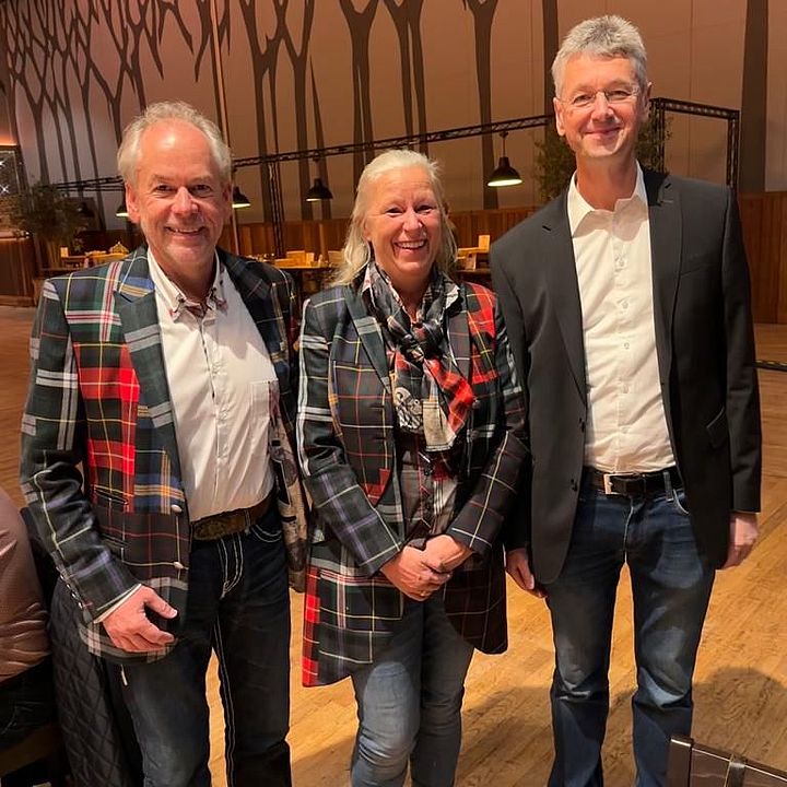 Bianca Dusi-Färber und Klaus Färber mit  Prof. Dr. Michael Piazolo